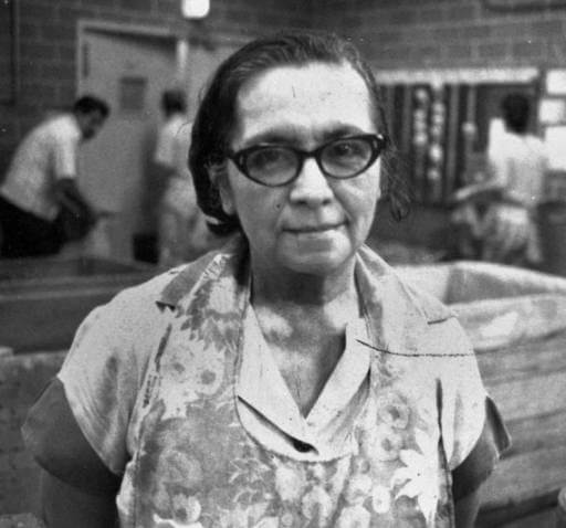 Liberata Fernandez, employee of Finck Cigar Company since 1916 (ca. 1980). Image via UTSA Special Collections Library, Image Identifier 100-0279.